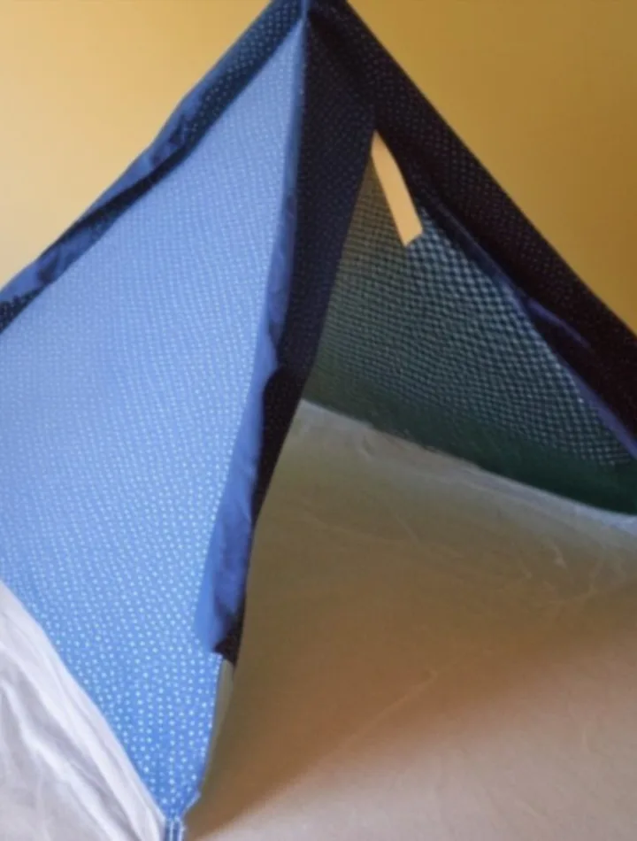 Jak zrobić namiot w domu z koca